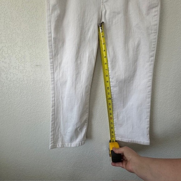 Nine West Chrystie Capri White Denim Jeans Women's Size 4 Cropped Stretch - Picture 11 of 12